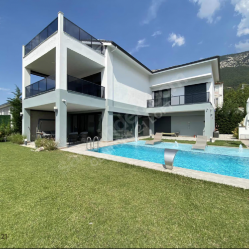 Cankurtaran'da Stılık Lüks Villa