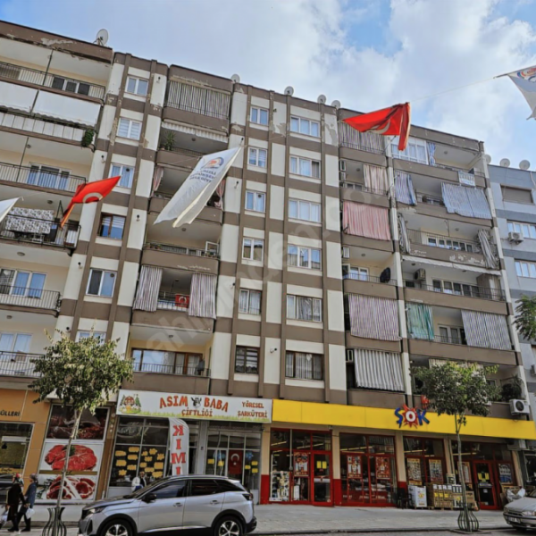 Fesleğen Mahallesi Emek Caddesi Üzerinde 190,00 m² 4+1 Daire