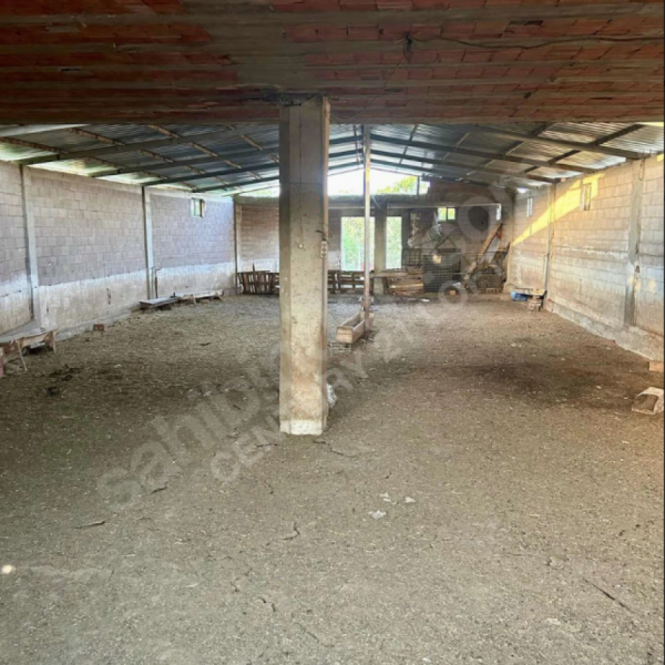 C21 LOFT'TAN 7853 m2 ARSA ÜZERİNDE SATILIK ÇİFTLİK-BESİHANE
